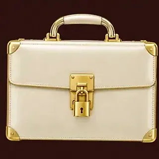 Locked leather briefcase — Casino-Mate